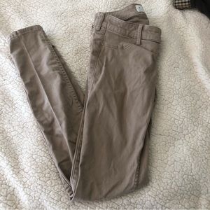 Women’s Skinny Khaki Pants